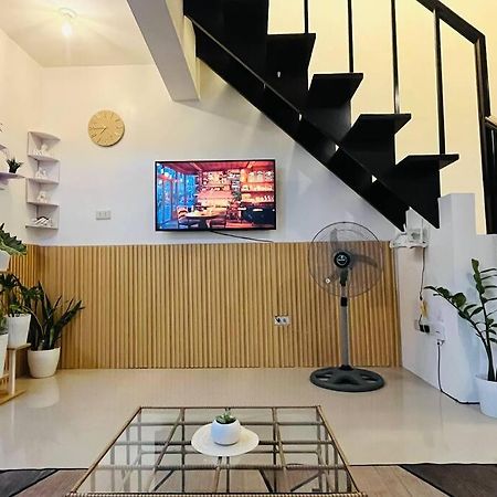 A Cozy 2-Bedroom Home In Malolos - Prime Location Exteriér fotografie
